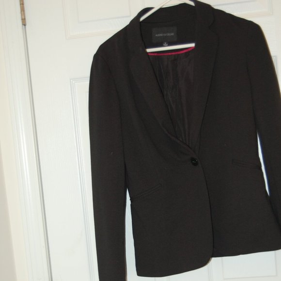 Audrey & Celine Black Women's 1 Button Blazer Size Small - Picture 4 of 11